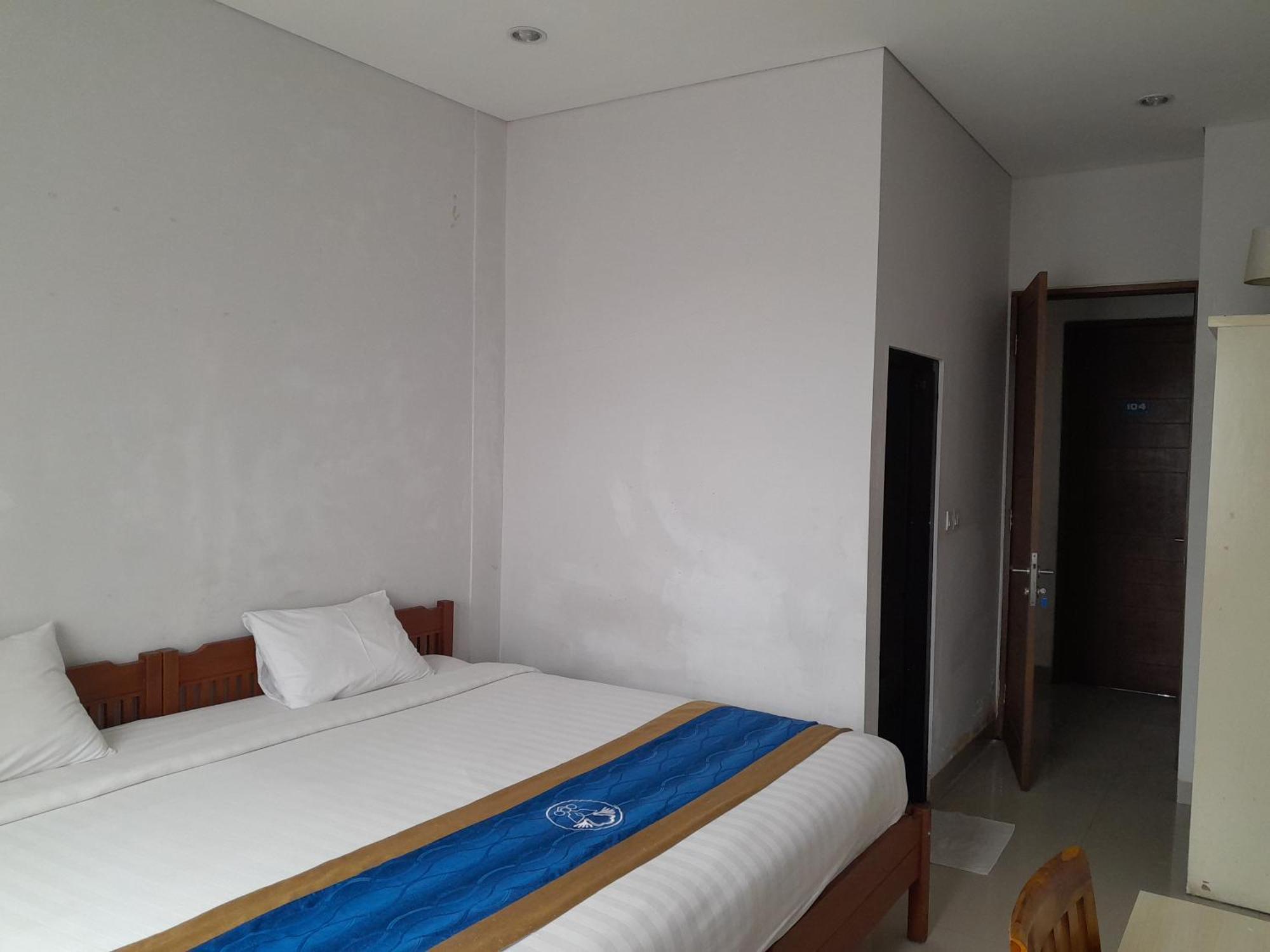 Kapal Hotel Dhyana Pura מראה חיצוני תמונה