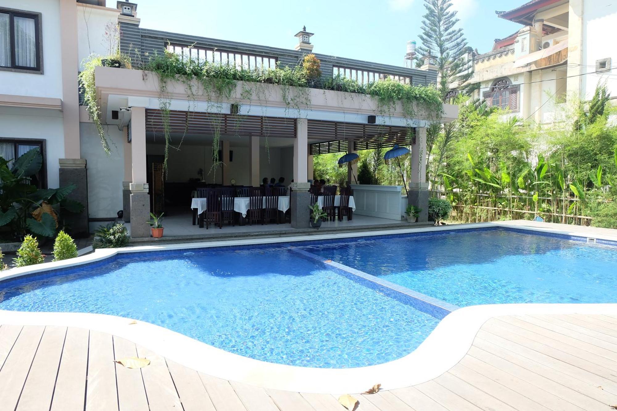 Kapal Hotel Dhyana Pura מראה חיצוני תמונה